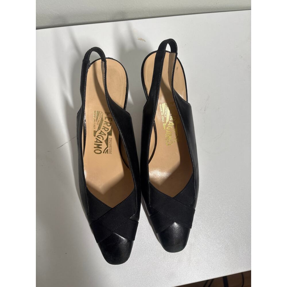 Salvatore Ferragamo Slingback Pumps Womens 8B Black Leather Low Kitten Heel - Picture 3 of 9